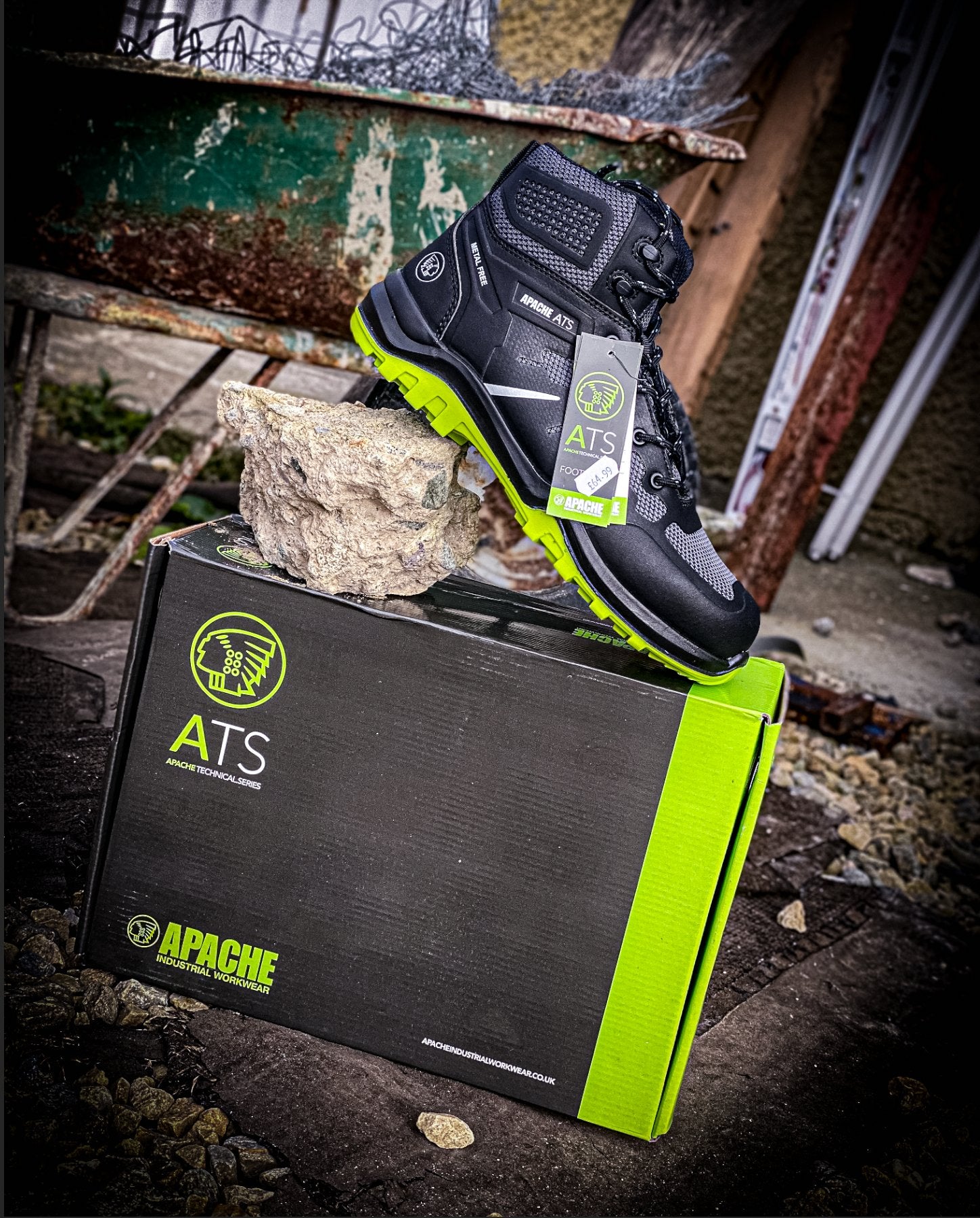 Workwear - Lace Up